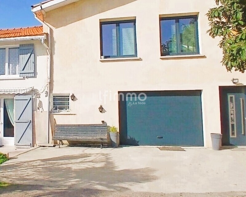 Ensemble de 2 maisons mitoyennes, tram à 200 m, fort potentiel à Cenon - Copie