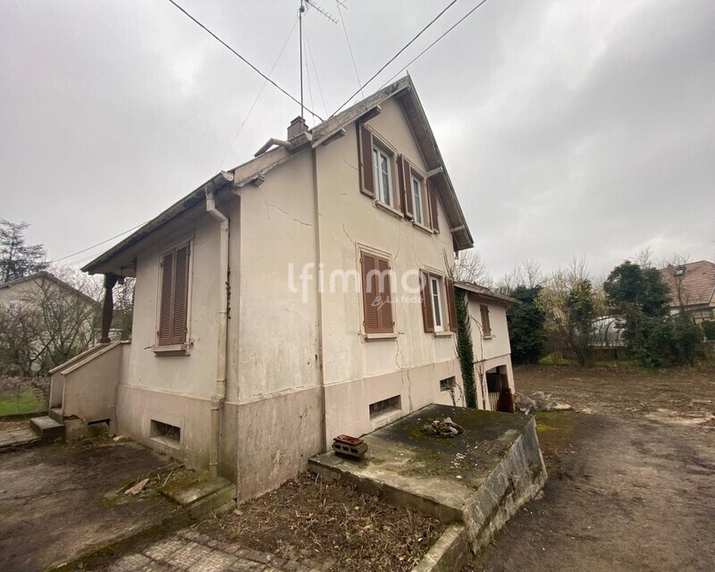 Maison à rénover avec terrain constructible à Zillisheim - Img-20260306-wa0011
