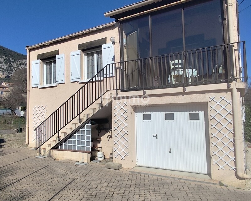 Maison individuelle avec jardin. - 1