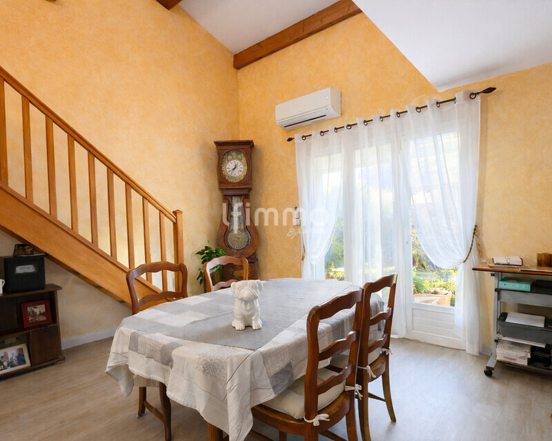 Ensemble immobilier avec 2 maisons garage  - Sejour 