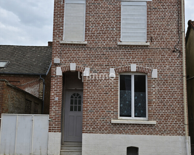 Maison de ville  - File 00000000733472468f0df1c8c090e630