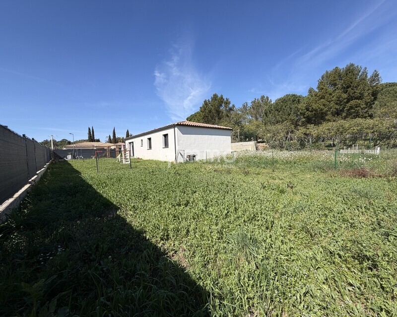 Villa récente plain-pied 4 chambres, Terrain 706 m², Villedubert - Img 5220