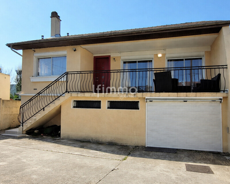 Maison 7 pièces et dépendance - Facade nettoye