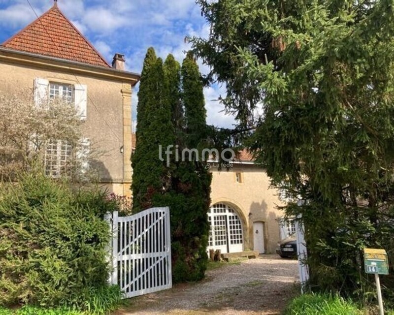 Maison de caractère avec gîte, piscine - terrain constructible - 1842794527732919