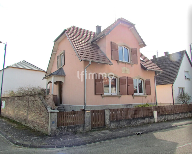 Maison à rénover sur environ 2.2 ares - Ia generated 1774967673