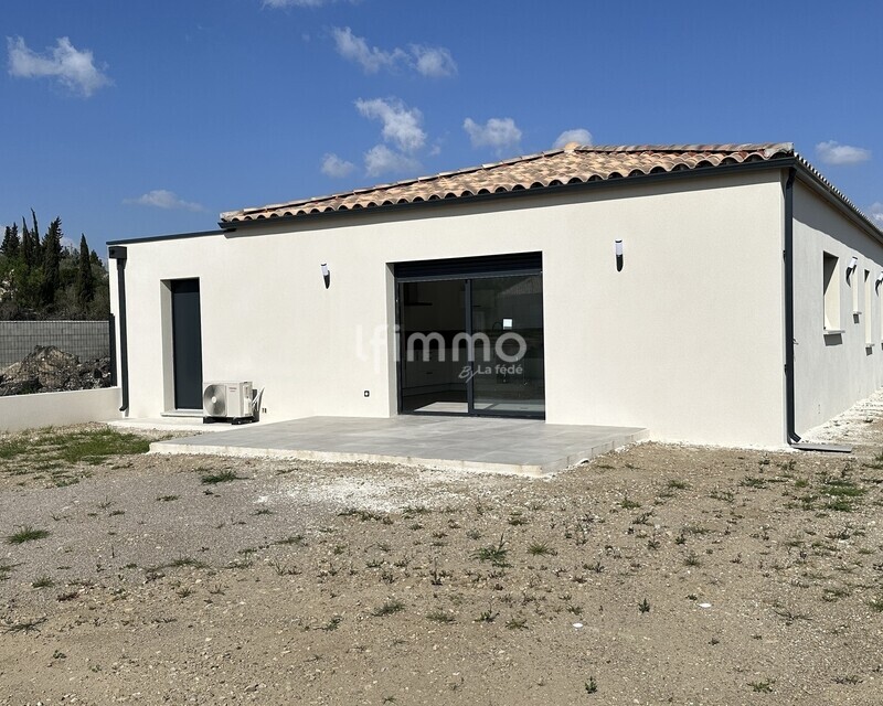 Maison T4 plain pied avec garage et terrain 360 m² clos - Img 0374