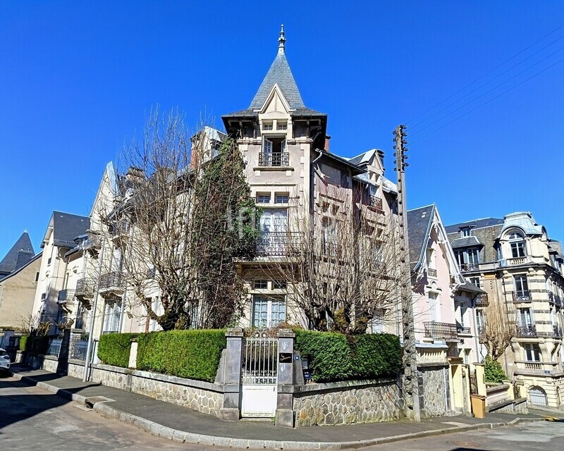 Villa d'architecture "Pittoresque" début 19e - A0e11a13-33d8-4548-b19b-a7fee81da4ed 1