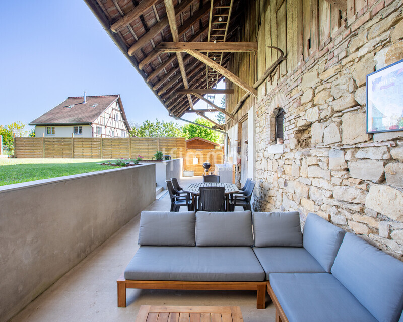 Maison rénovée au charme alsacien | D.P.E A - Salon de jardin