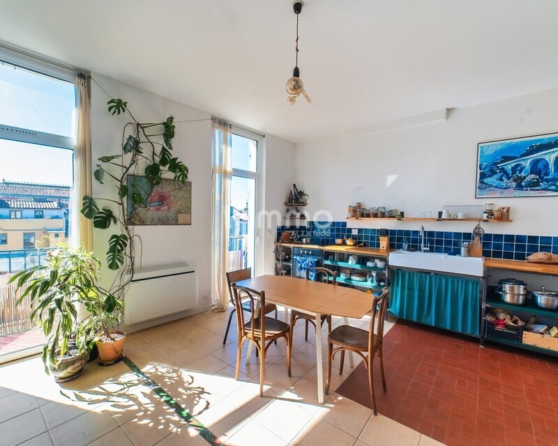 Appartement dernier étage 13001 - Img 4744