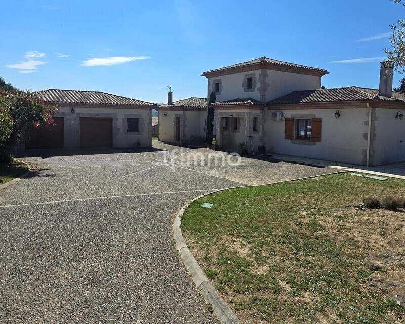 Maison familiale avec piscine – 10 min de Carcassonne - Design sans titre