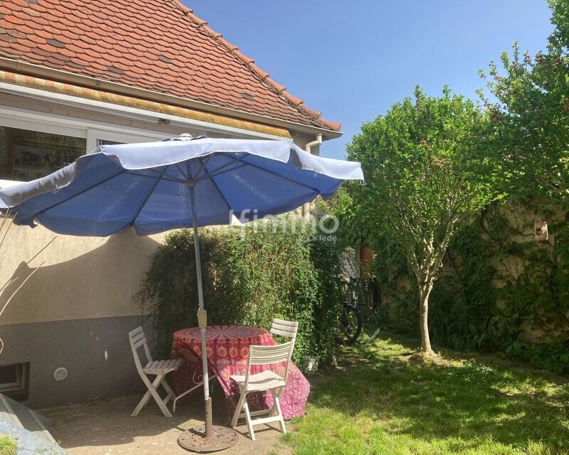 Maison de charme, jardin, accès privé rivière, proche centre. - Photo