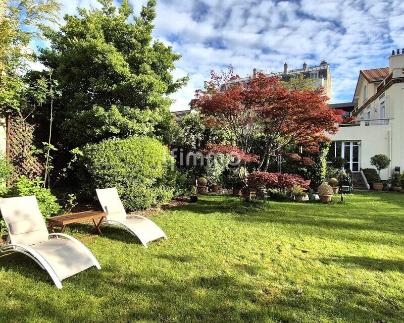 Maison de charme avec grand jardin et terrasse – Calme, proche RER C - Maison