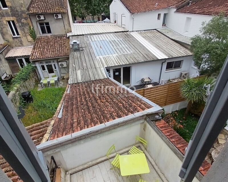 Maison centre Langon 97m² rénovée + double garage - 2 0 terrasse et vue quartier vers mairie