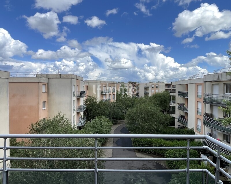 Idéal 1er achat : Studio 35m², balcon, box - Créteil - Img 8255