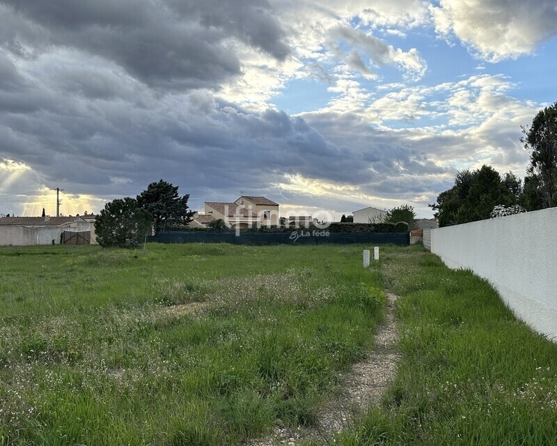 Terrain constructible , plat, libre constructeur  - Img 0638