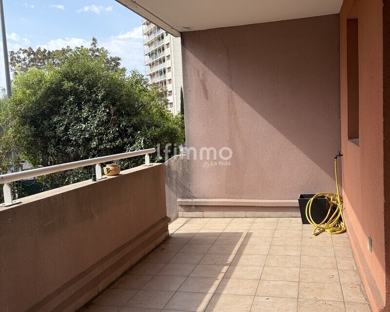T2 + terrasse + jardin - la Panouse 13009 - Img 5396