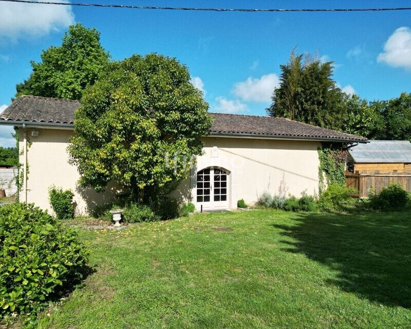 Beau potentiel de rénovation dans un environnement privilégié 150 000€ - 25947