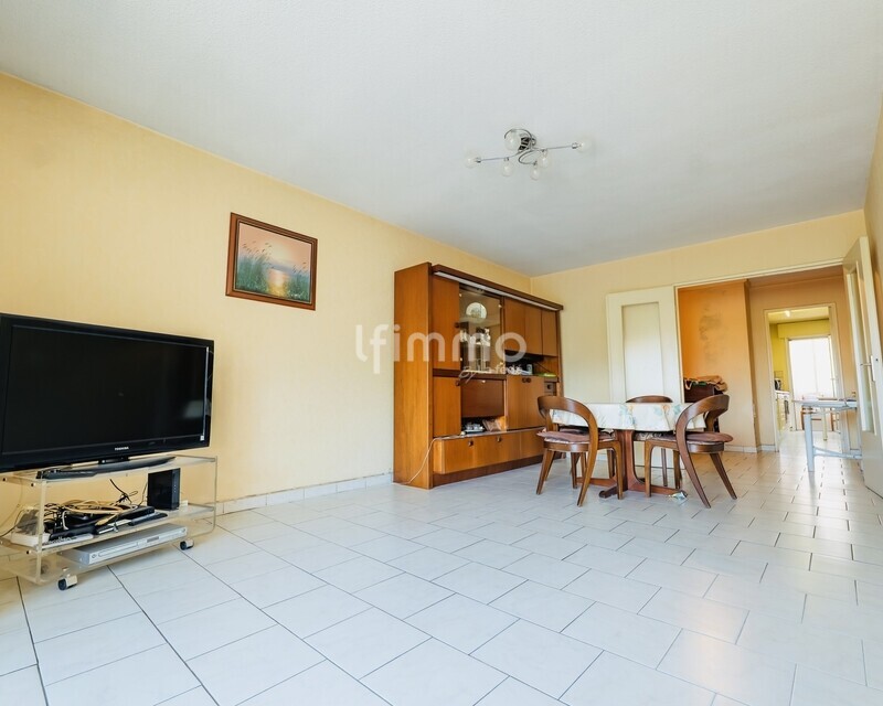 Cannes La Bocca, 3 pieces, terrasse, loggia, parking et cave - P1175308