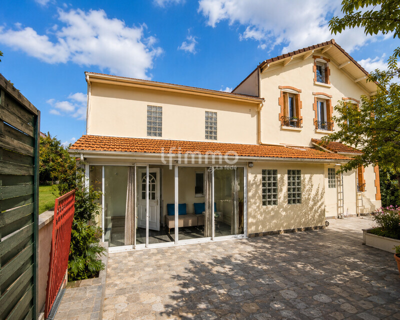 Ensemble immobilier 2 maisons - Quartier des Coteaux  - Chatgpt image 3 juin 2026  15 50 49