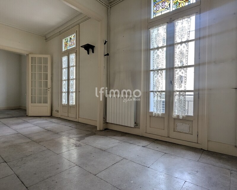 Appartement à rénover 92 m² + box 36 m² + caves - Pxl 20260713 131924864