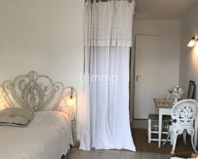 appartement meublé  - E4ea4fc4-dc70-4be0-8bf1-f8d25d654533