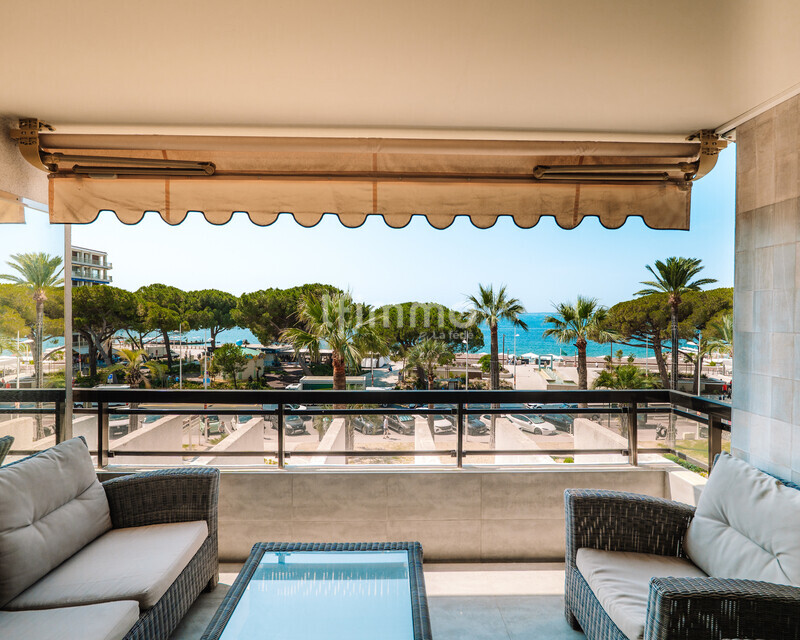 Juan-les-Pins – Vue mer, 4 pièces, terrasse, résidence de standing - P1176462