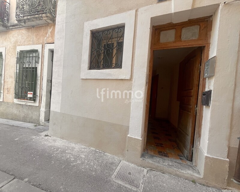 maison en centre ville de Narbonne, 5 mn des halles 8 de la gare - Porte entree