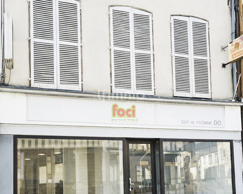 Immeuble avec cellule commerciale - Rue croix des teinturiers