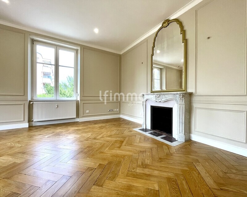Appartement bourgeois avec jardin - Cheminée