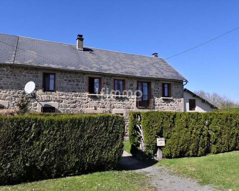 Maison en pierres - Img 20250410 155420