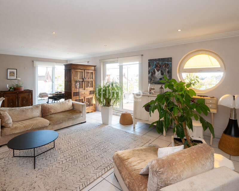 Très bel attique 149 m² env. avec terrasse 63 m², 2 parkings et cave - Attique schiltg-28