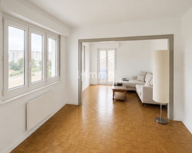 Bel appartement avec balcon quartier calme - Img 8936