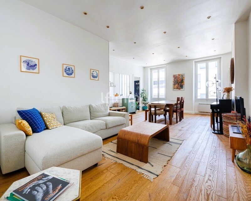 Vauban 13006/ Appartement traversant rénové - Phsejour