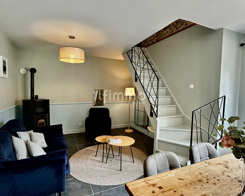 Demeure de caractère 226m² avec terrain 800m² - 77120 Mauperthuis - Petit salon 2 v1