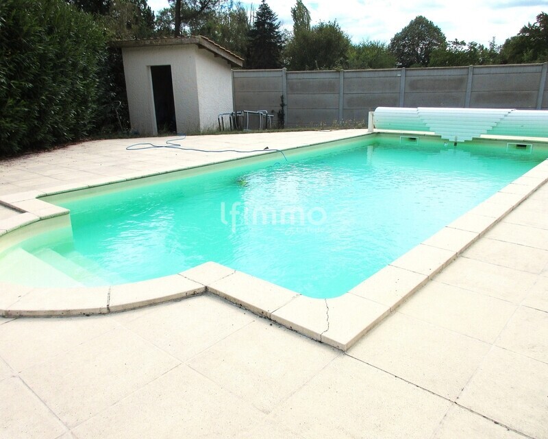  Belle maison de plain-pied avec piscine chauffée et panneaux solaires - Img 4255