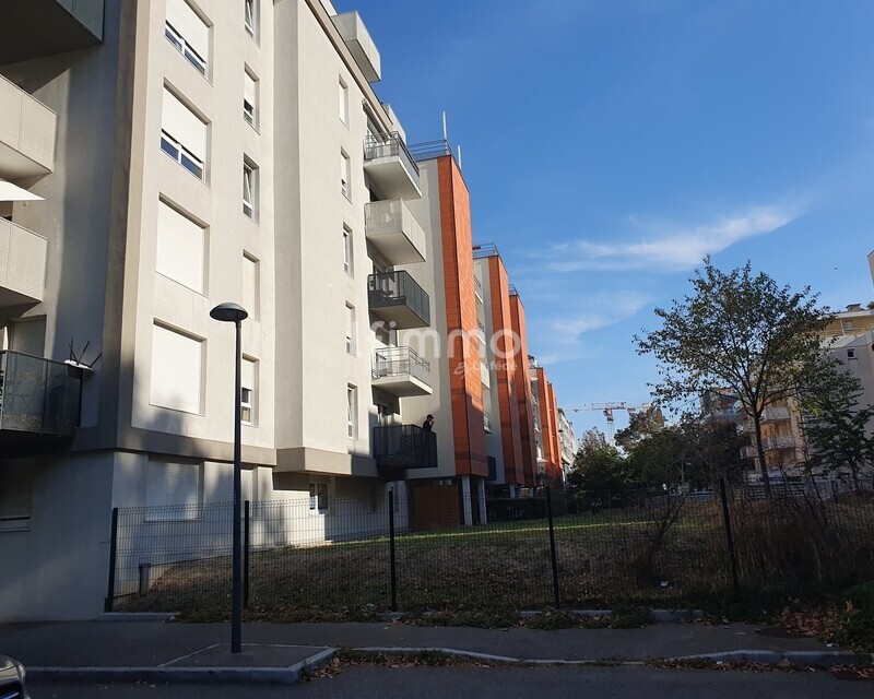Mulhouse, appartement 40 m² , balcon 5 m², garage - 01