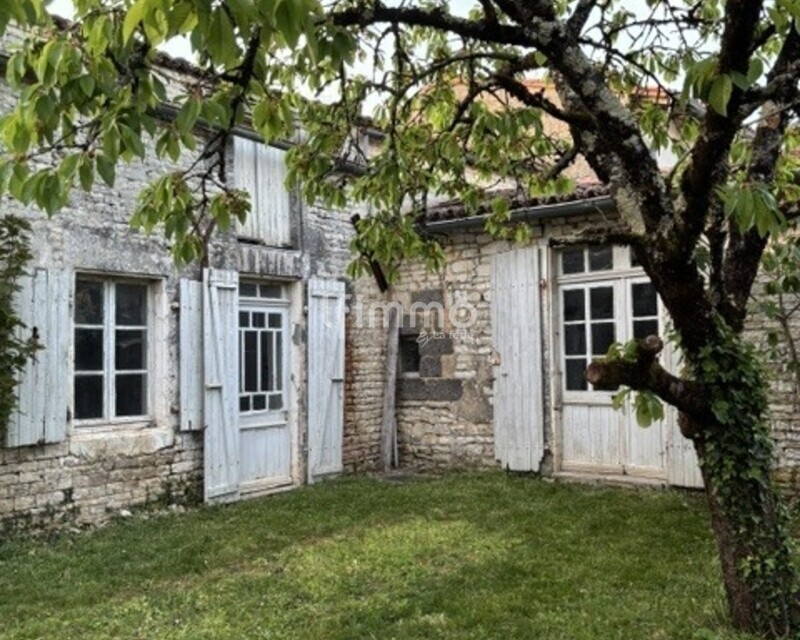 Maison 3 pièces de 80 m2 à rénover à Saleignes . - Img 6642