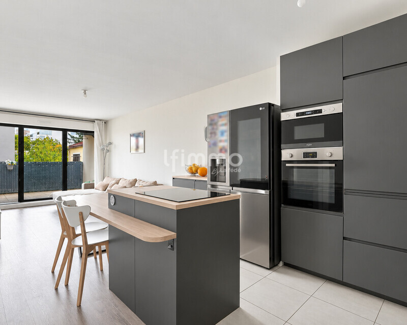 Montreuil Hôpital- Appartement 4P/3ch 77m2 - Terrasse 13m2- Parking - Cuisine ouverte