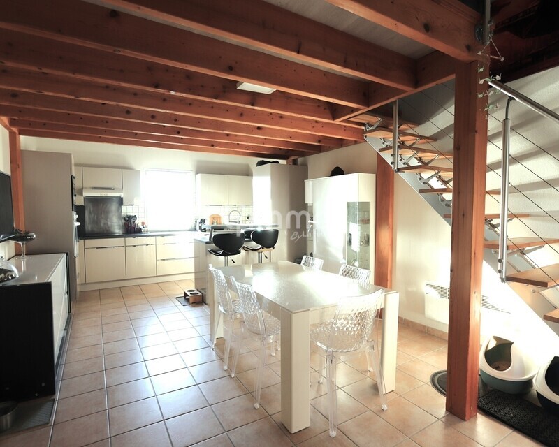 Appartement en duplex avec piscine - Img 3582