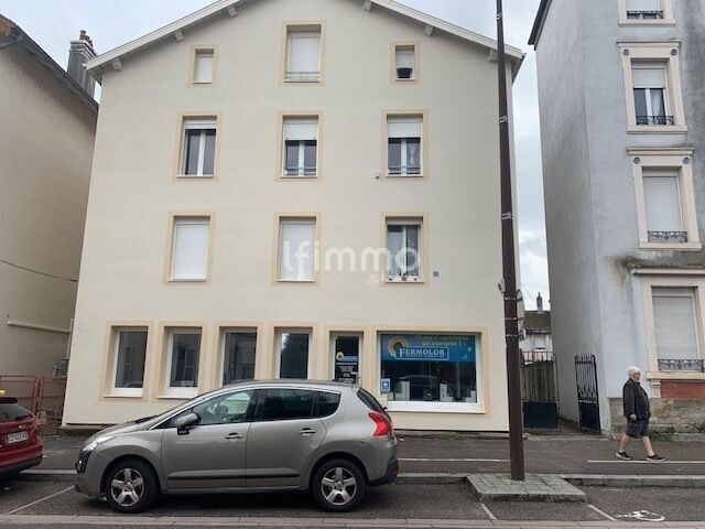 Immeuble 16 pièces 268 m² · à Dounoux · 268,1 m² · 477 000 €