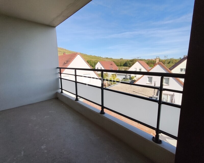 Bel appartement 4 pièces avec balcon, garage et parking - Img 20261015 140407