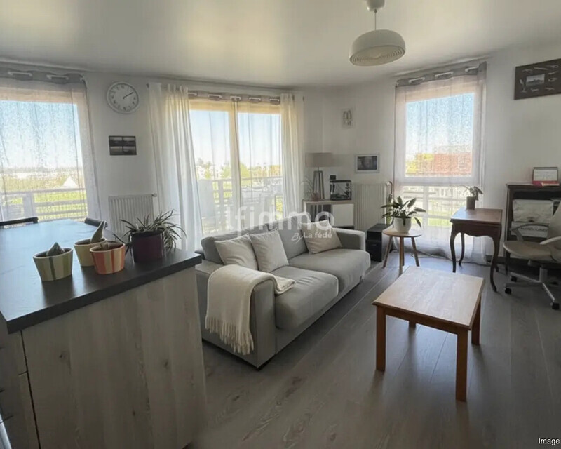 Appartement 3 pièces et 2 chambre avec balcon et vue sur la cathédrale - Ia generated 1792051893