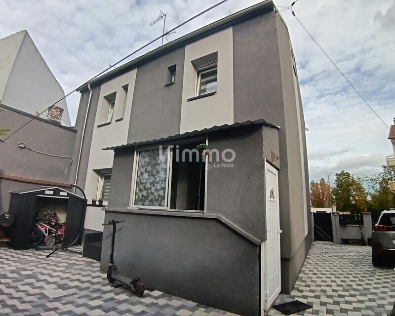 Maison de ville - 25c7560a-628a-4a0d-9512-b76a55153f31